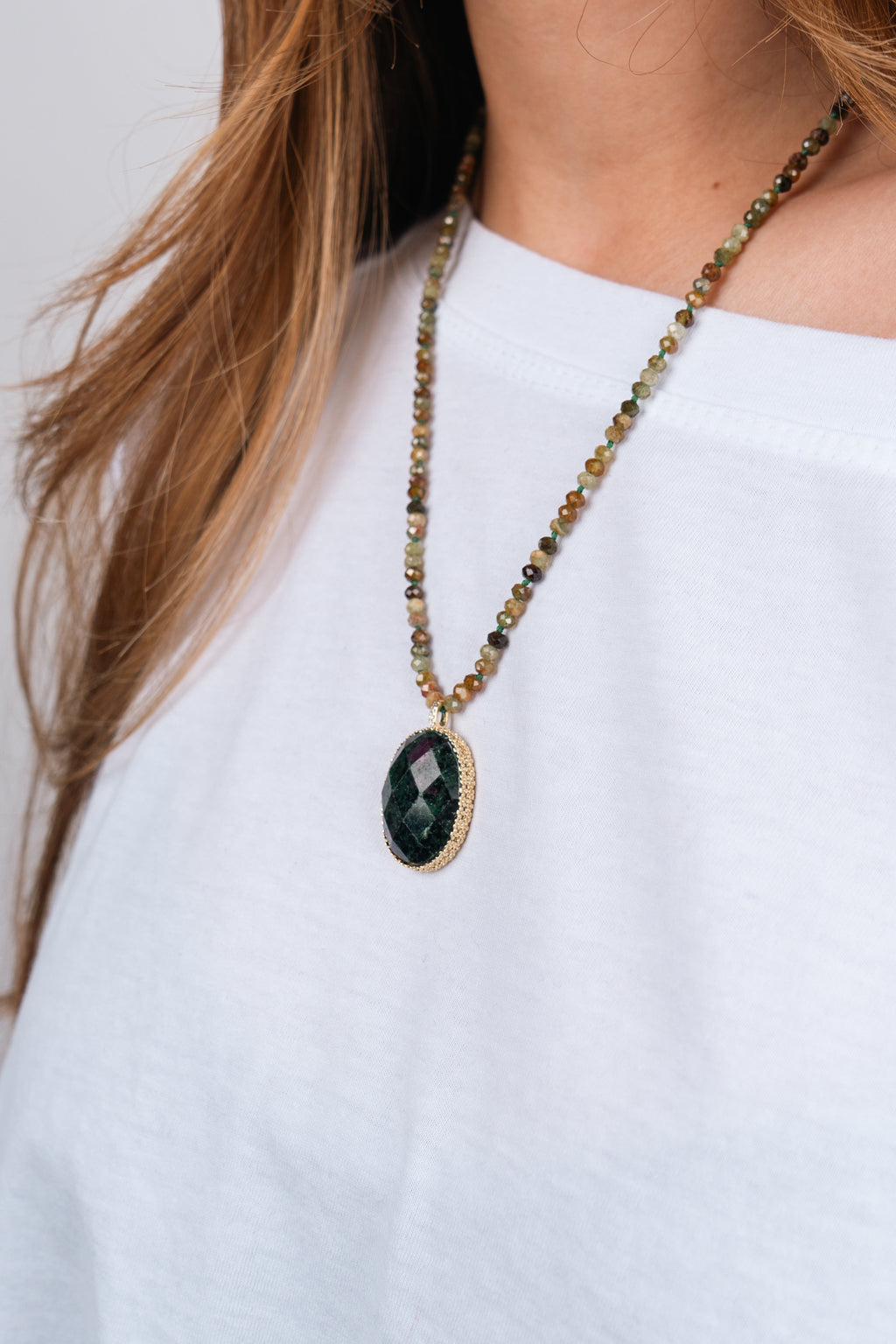 MAIN NECKLACE (DARK GREEN)