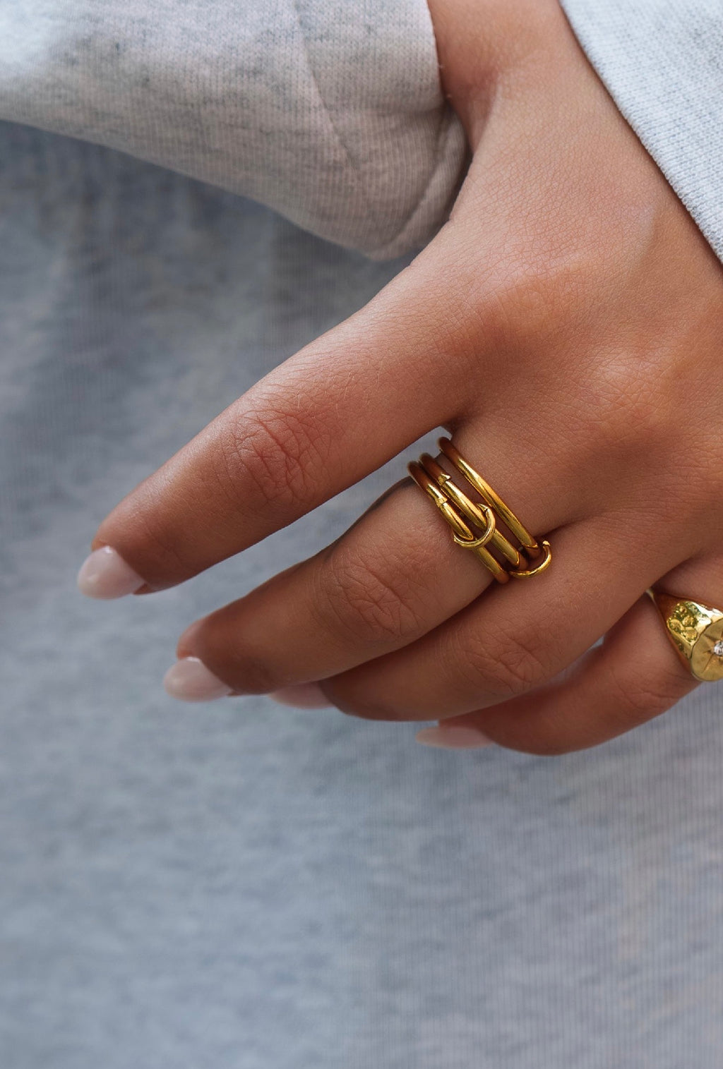 TRIPLE RING