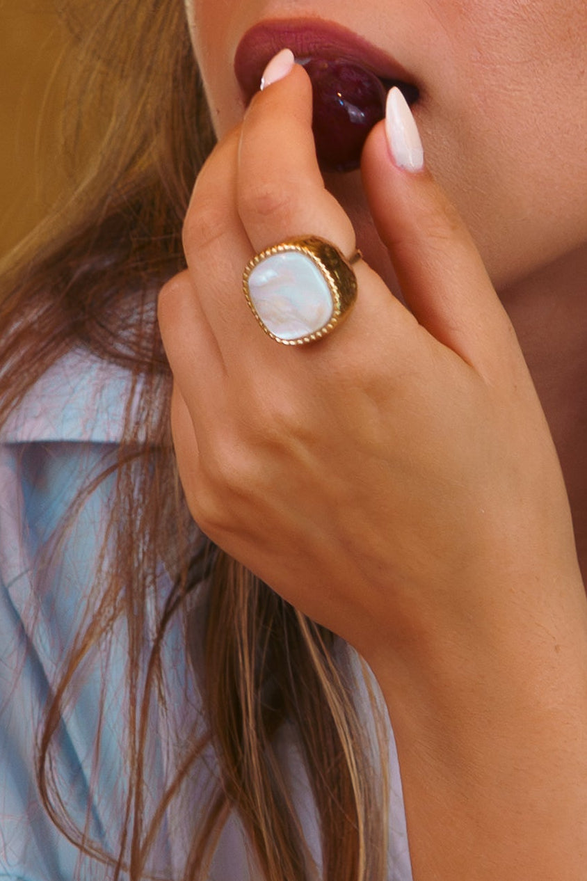 MORNING STONE RING