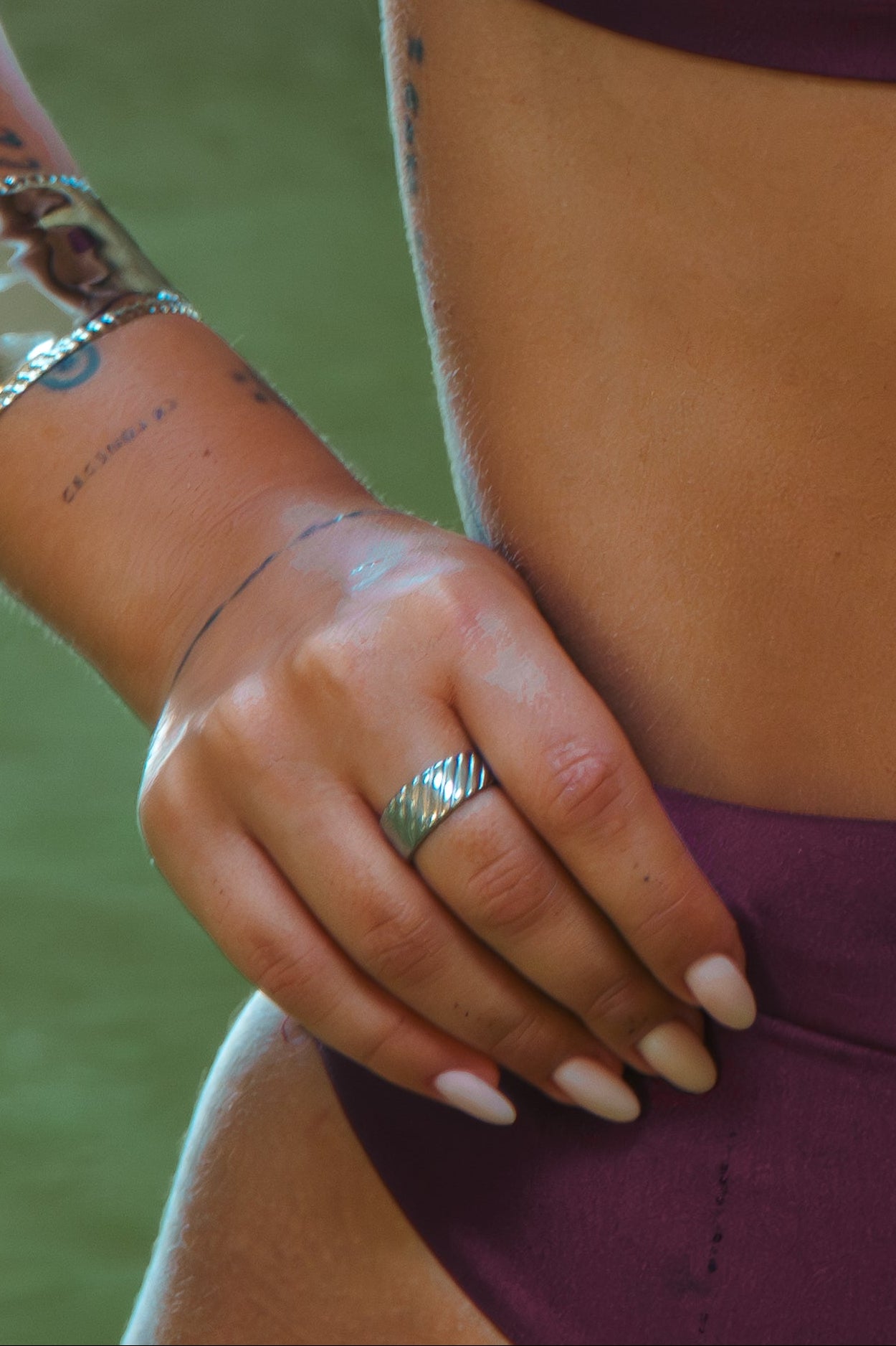 EVENING DETAIL RING