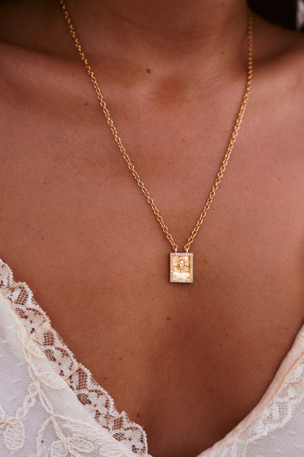 KAGO NECKLACE