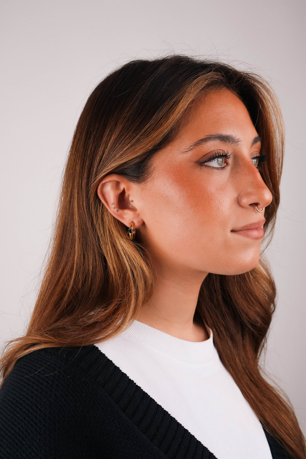 BLACK DOT EARRING