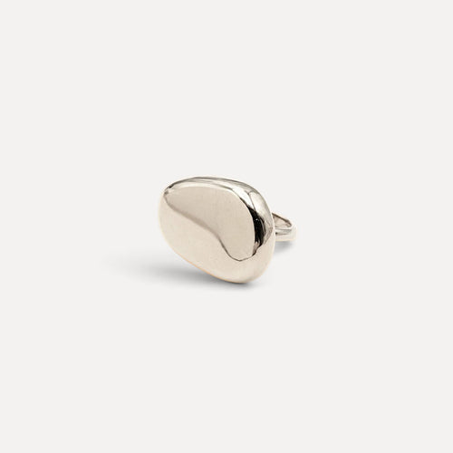 Anel Lifeaskika Evening Chunky em aço inoxidável prateado com design orgânico polido e resistente à água